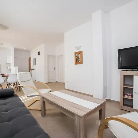 My Garden Free Parking Apartment *