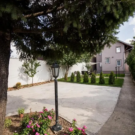 My Garden Free Parking *